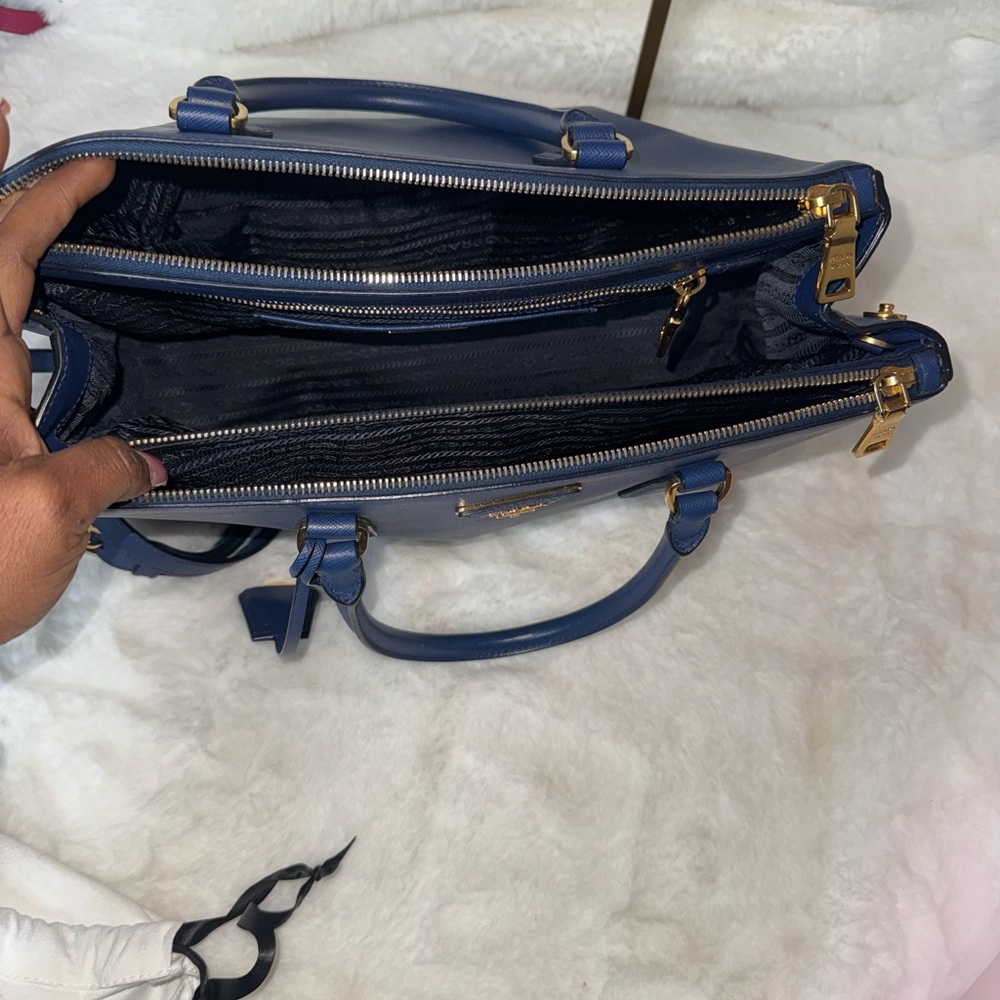 Prada Navy Blue Saffiano Double-Zip Satchel with Gold Hardware - Picture 4 of 7